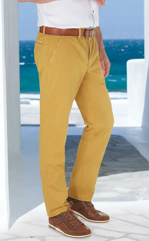 Pantaloni chino estivi di CLUB of COMFORT