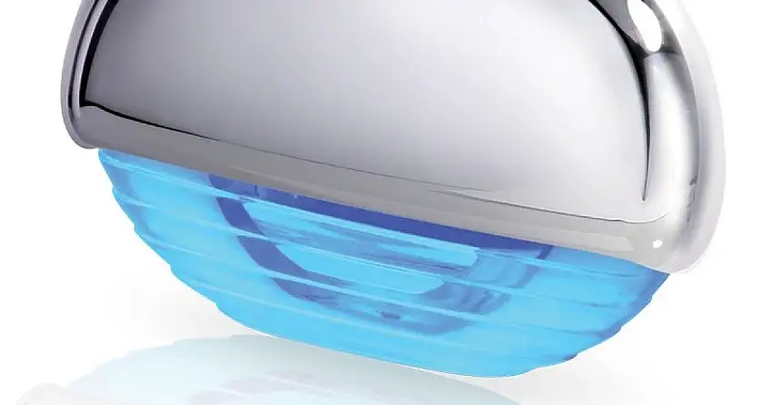 LUCE DI CORTESIA BLU - PLASTICA