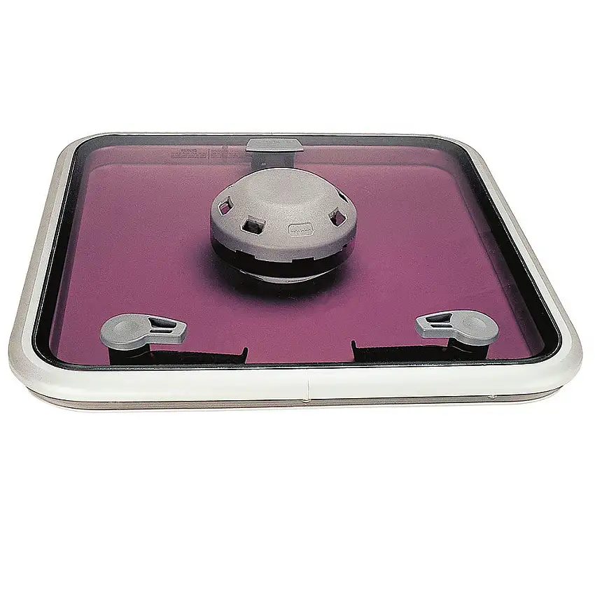Boccaporto e ventilatore di coperta Lewmar