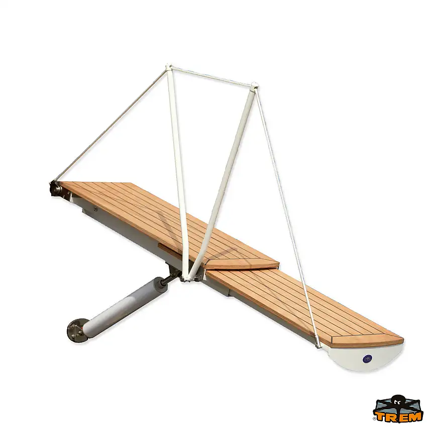 Passerella telescopica elettrica 12V con pianale in legno                            Codici: S2360200