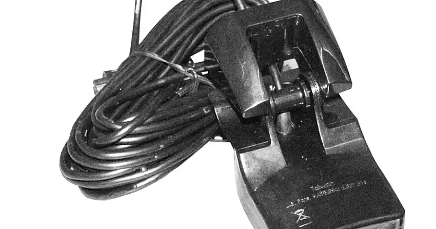 TRASDUTTORE INSTALLAZIONE DA POPPA, CONNETTORE A 6 PIN